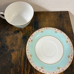 NARUMI  ティーカップ　ソーサーの画像