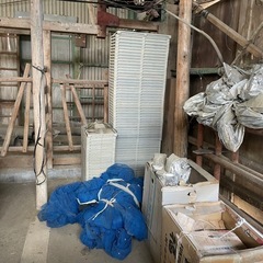 ✨倉庫内の不用品を無料でお譲りします✨の画像