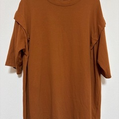 GU ジーユー  カットソー Tシャツの画像