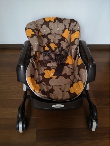 コンビ ハイローチェア ネムリラ FF リバーシブルシートモデル