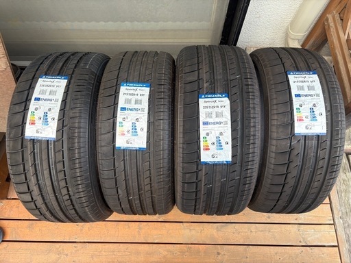 【最終値下げ】新品・未使用 215/35r19 4本セット TRIANGLE(トライアングル) SPORTEX TH201