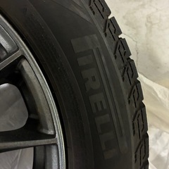 【4本セット】Pirelliスタッドレスタイヤ　185/60 R15の画像