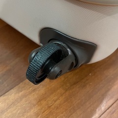 スーツケース70L （車輪の修理必要）の画像