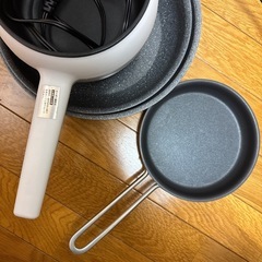 電気調理片手鍋zwiLLingとBALLARINI取手が取れる未使用ハンドル付きの画像