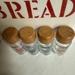 お取り引き決定　カントリー　スパイス入れの画像