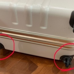 スーツケース70L （車輪の修理必要）の画像