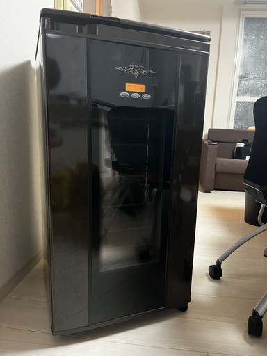 【タイムセール中】大型ワインセラー 100L