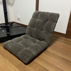 ジャンク品　テレビ、テレビボード、リクライニングソファーの画像