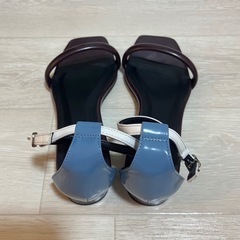 INDIVI フラットサンダルの画像