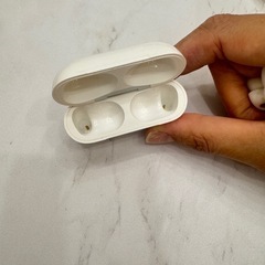 【Apple】Airpods Pro 第1世代 本体 両耳イヤホンの画像