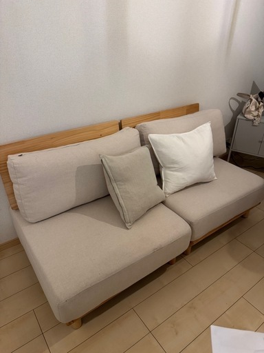 ファブリックソファ　ベージュ