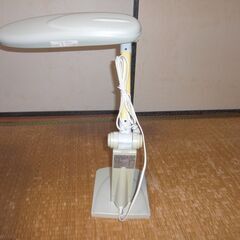 ０円　卓上電気スタンドの画像