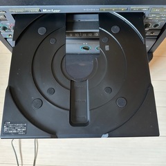 ❶Panasonic LX-K670 レーザーディスク   ❷カラオケ　ポータブルプレーヤーLY-A645 の画像