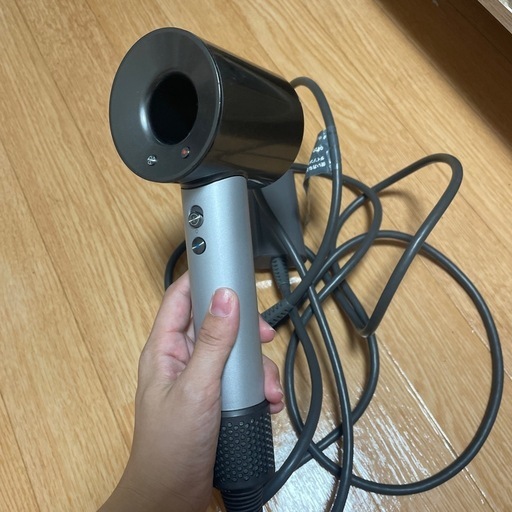 ダイソンヘアドライヤー