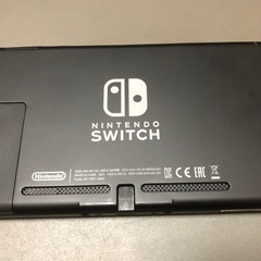 Nintendo Switch 本体と付属品の画像