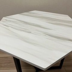 【引渡先決定】大理石風サイドテーブルの画像