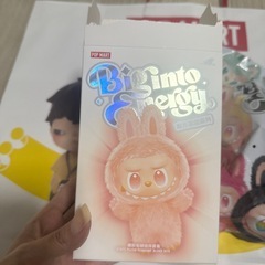 ラブブ  らぶぶ POP MARTで購入した正規品 Happinessちゃん の画像