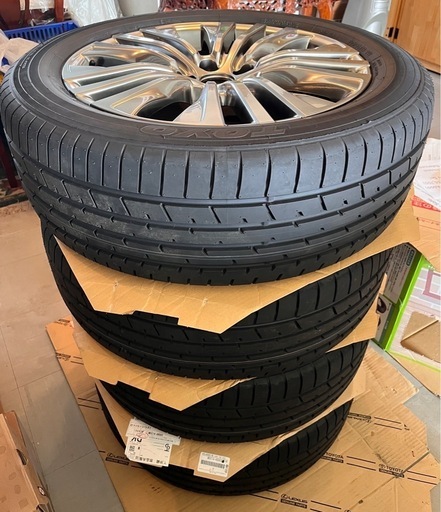 トーヨータイヤ　225／55R19