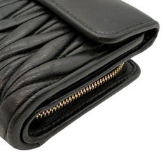 【本日削除】MIU MIU 二つ折り財布 黒 レザーの画像
