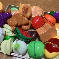 お問い合わせ中　ままごとセットの画像