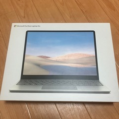 surface laptop GOの画像