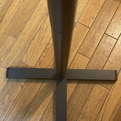 木製ポールハンガーの画像