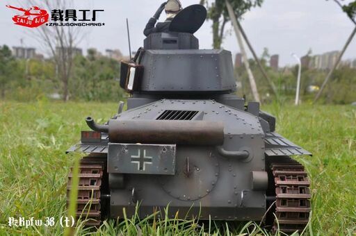 1/6ラジコン戦車　WWⅡ　M5A1　4チャンネルプロポ付 1/35RC アメリカ M4A3シャーマン戦車(専用プロポ付き) [48217