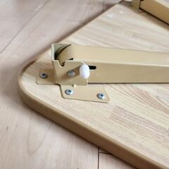 折り畳みテーブル　※一部部品破損の画像