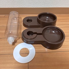 犬　猫　ペット食器台　自動給水器　餌入れ　水入れ　ちゅーるスプーン　の画像