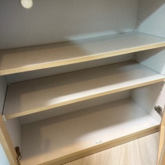 食器棚の画像