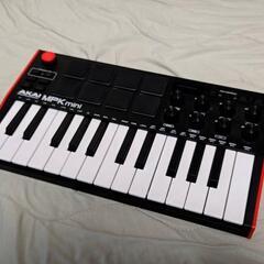 AKAI Professional  MPK mini MIDIキーボードの画像