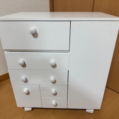 動くドレッサーの画像