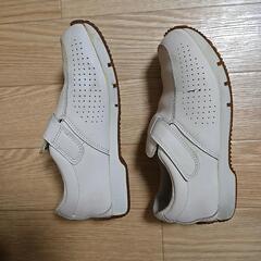 ナースシューズ　AP-RONMAX　22.5cmの画像