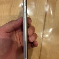 ⭐︎美品　Apple iPhone SE (第2世代) ホワイト 本体⭐︎の画像
