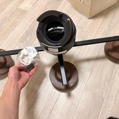 ヒーター、机、照明
の画像