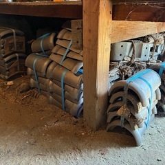 瓦　ほぼ新品　大量　無料　防草にも　かわらの画像