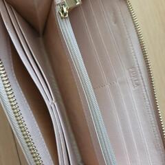 FURLA財布の画像
