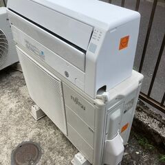 😊富士通 エアコン✨14畳程度100V 2016年製 😊AS-C40F✨エアコンクリーニング済みの画像