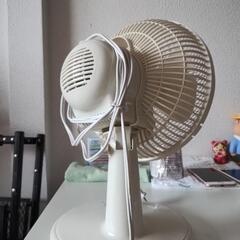 TEKNOS「18cmパーソナル扇風機 KP-118 (W)」の画像