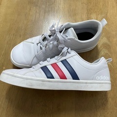 スニーカーの画像