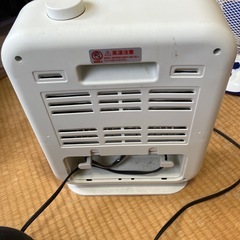 電気ストーブの画像