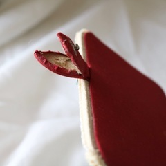 インド刺繍のボックスの画像