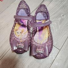 子供　長靴と靴　ラプンチェルのサンダル追加しました！の画像