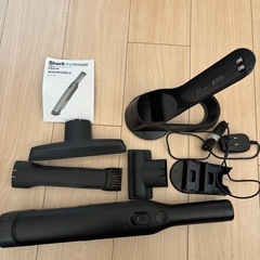 【美品】Shark 充電式ハンディクリーナーの画像
