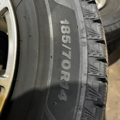 BRIDGESTONEスタッドレス2本 の画像