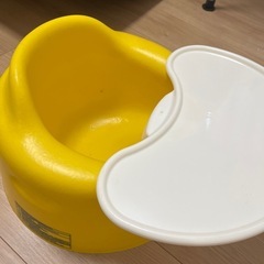 バンボ　椅子と付属テーブルの画像