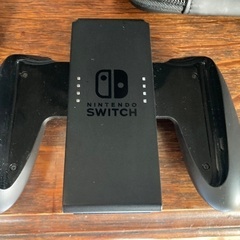【運搬可】ニンテンドーSwitch本体＋マリオカート8DXの画像
