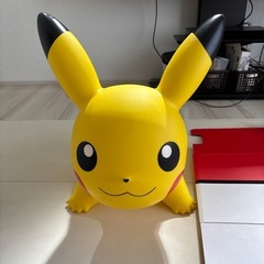 ピカチュウ　子供用乗るクッションの画像