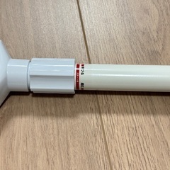 縦つっぱりポール 伸縮式 220〜280cm 太さ約2.5〜3cm つっぱり棒の画像