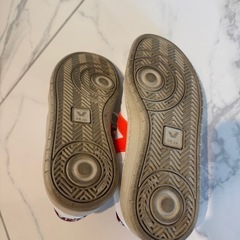 VEJA スニーカーの画像